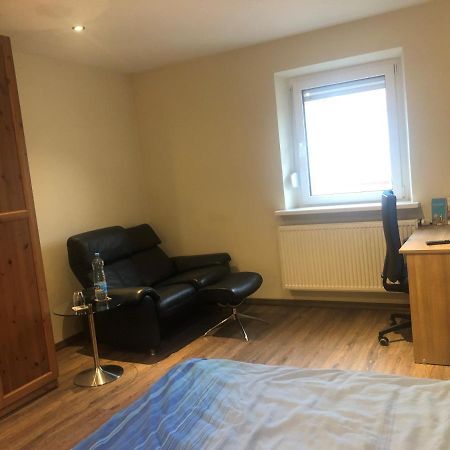 Calm Spacy Room, Own Modern Bath, Near Center, To 1 Person Or A Couple - Not Suitable For Craftsmen, Not Accepted - Privatly Rented Nürnberg Exterior foto