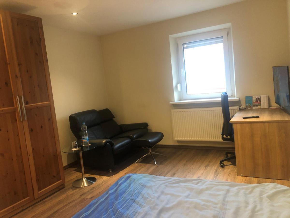 Calm Spacy Room, Own Modern Bath, Near Center, To 1 Person Or A Couple - Not Suitable For Craftsmen, Not Accepted - Privatly Rented Nürnberg Exterior foto